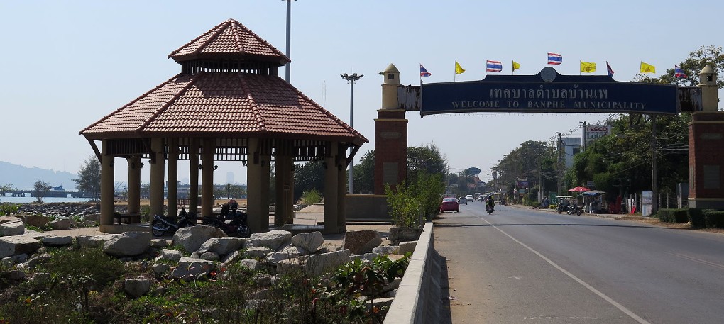 ban-phe-bg Hong Island