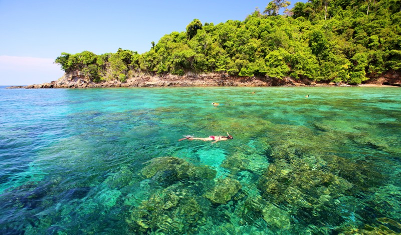 Snorkla vid Koh Rok